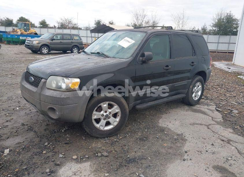 Photo 2 of 2005 Ford Escape XLT (VIN 1FMYU03195KA80529)