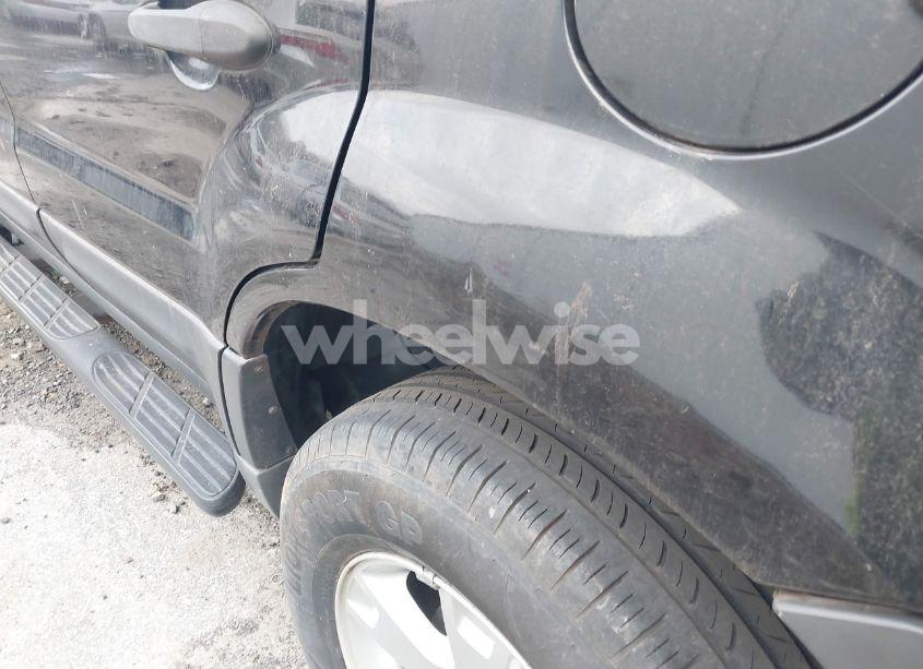 Photo 6 of 2005 Ford Escape XLT (VIN 1FMYU03195KA80529)