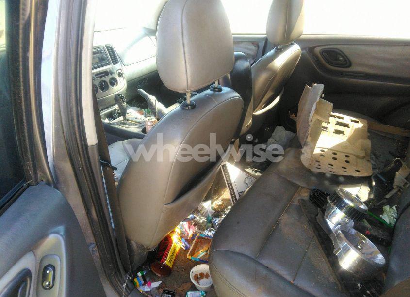 Photo 12 of 2005 Ford Escape XLT (VIN 1FMYU03195KB12329)