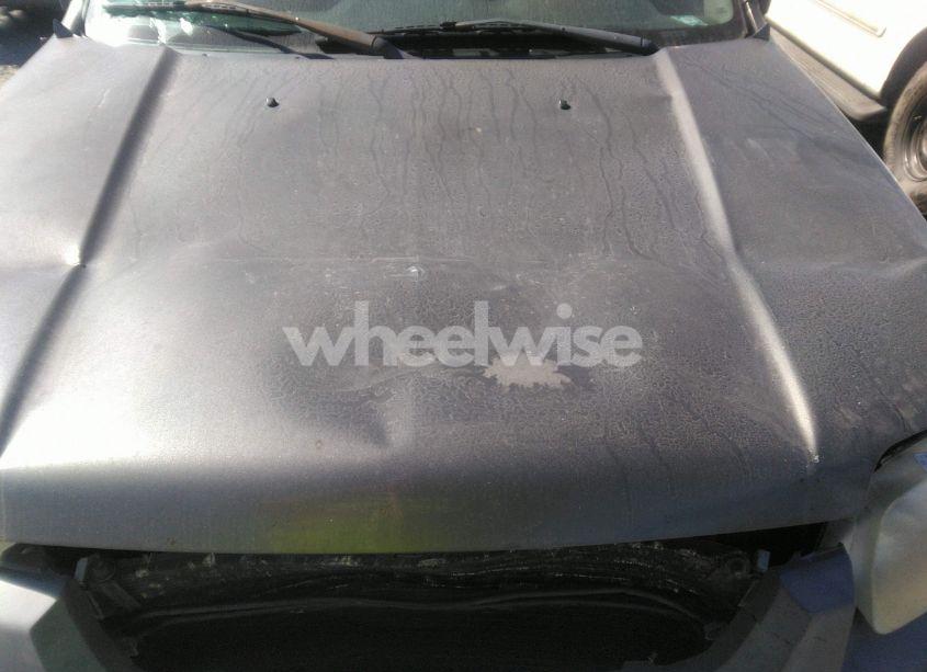 Photo 6 of 2005 Ford Escape XLT (VIN 1FMYU03195KB12329)