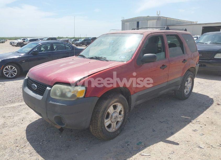 Photo 2 of 2003 Ford Escape XLT (VIN 1FMYU031X3KA90676)