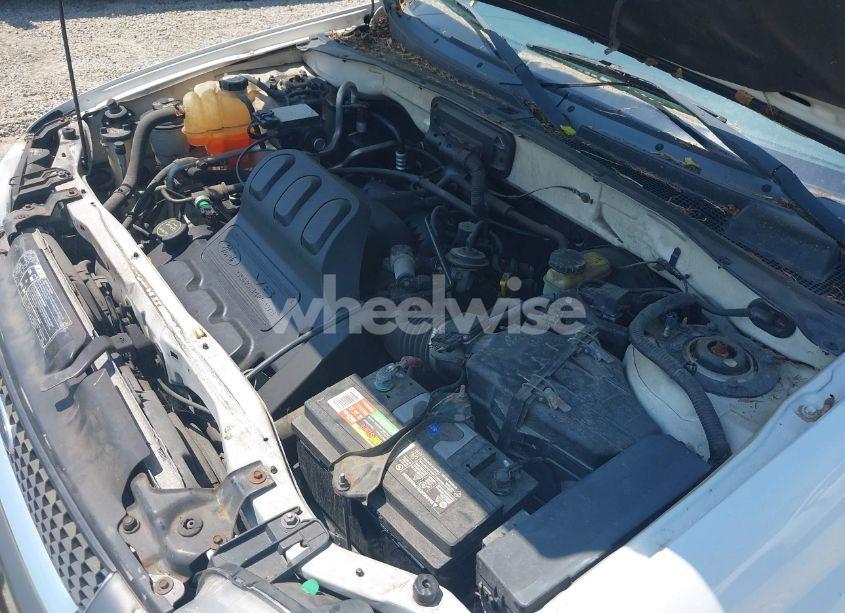 Photo 10 of 2003 Ford Escape XLT (VIN 1FMYU031X3KE08408)