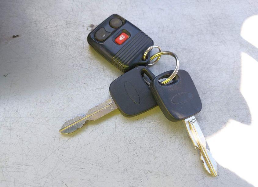 Photo 11 of 2004 Ford Escape XLT (VIN 1FMYU031X4DA19449)