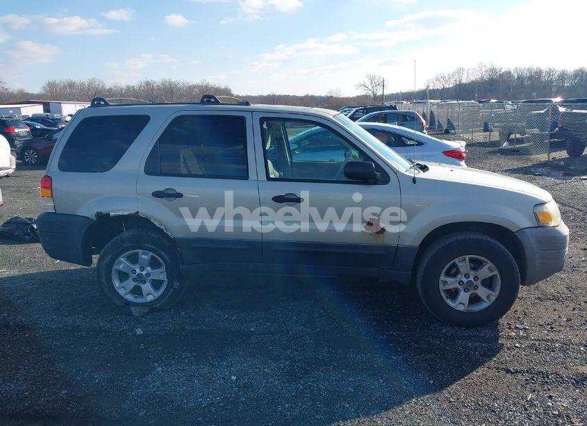 Photo 13 of 2005 Ford Escape XLT (VIN 1FMYU031X5KA06892)