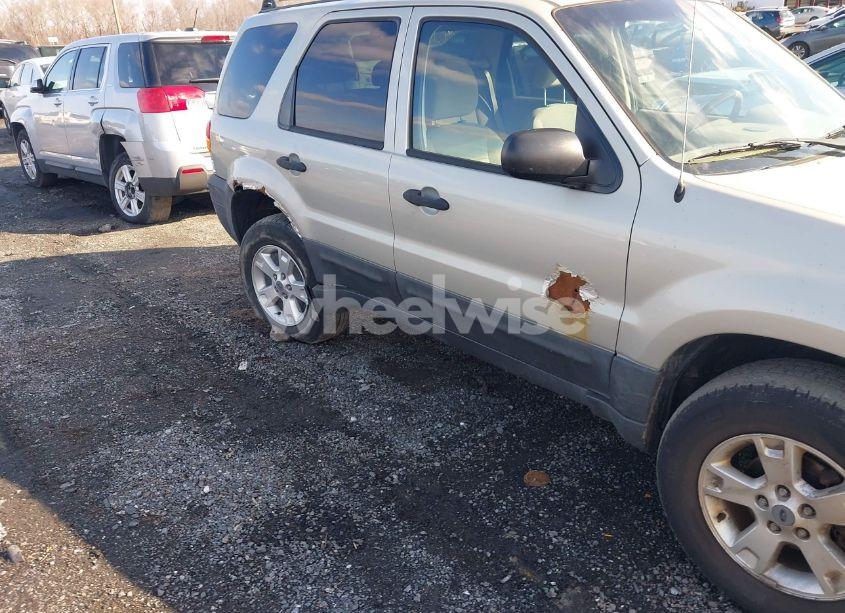 Photo 6 of 2005 Ford Escape XLT (VIN 1FMYU031X5KA06892)