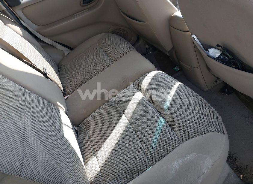 Photo 8 of 2005 Ford Escape XLT (VIN 1FMYU031X5KA06892)