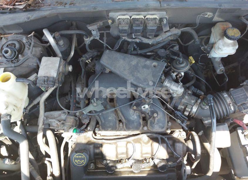 Photo 10 of 2005 Ford Escape XLT (VIN 1FMYU031X5KE17077)