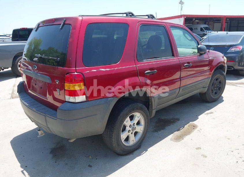 Photo 4 of 2005 Ford Escape XLT (VIN 1FMYU031X5KE17077)