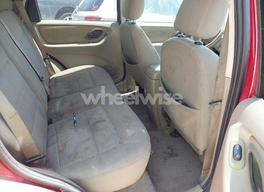 Photo 8 of 2005 Ford Escape XLT (VIN 1FMYU031X5KE17077)