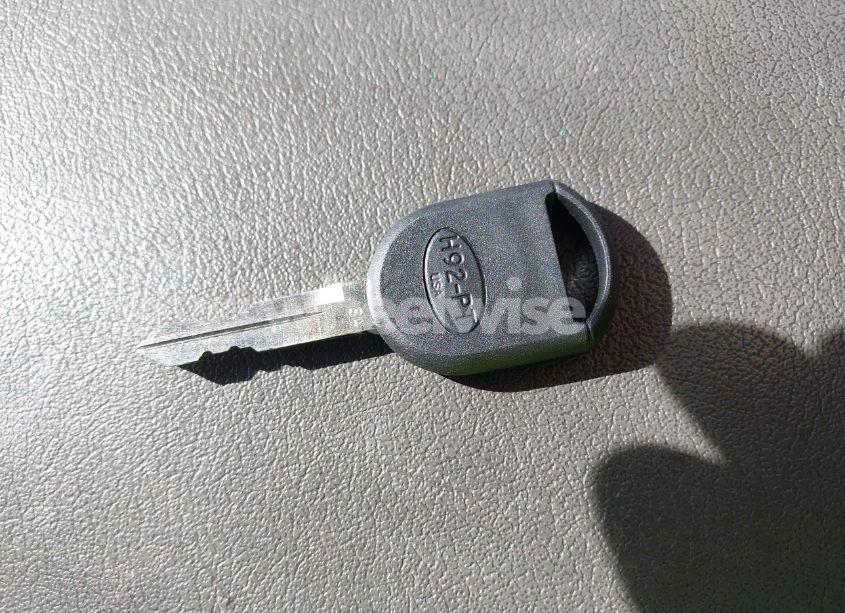 Photo 11 of 2005 Ford Escape XLT (VIN 1FMYU031X5KE48121)