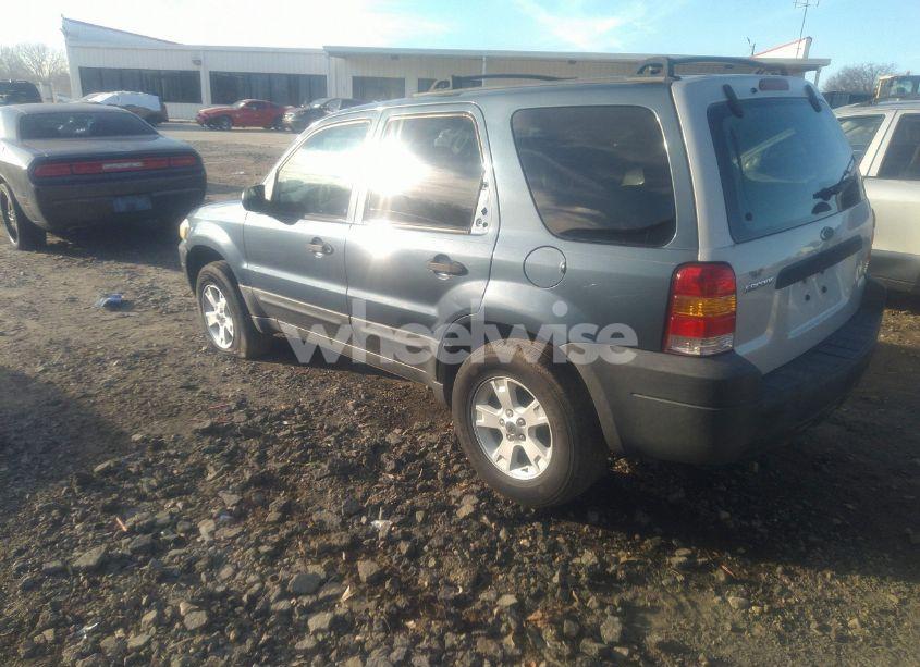 Photo 3 of 2005 Ford Escape XLT (VIN 1FMYU031X5KE48121)