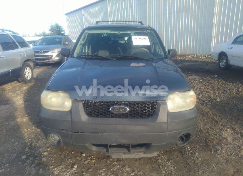 Photo 6 of 2005 Ford Escape XLT (VIN 1FMYU031X5KE48121)