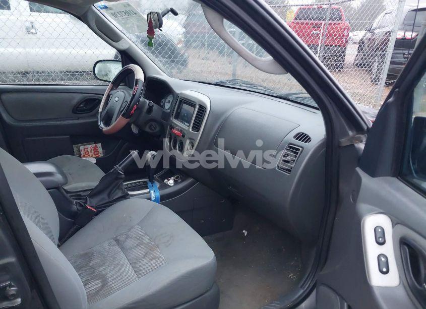 Photo 5 of 2006 Ford Escape XLT/XLT SPORT (VIN 1FMYU031X6KC86525)