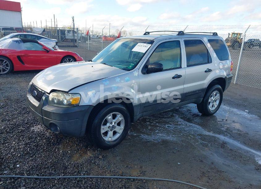 Photo 2 of 2007 Ford Escape XLT (VIN 1FMYU03Z37KA92572)