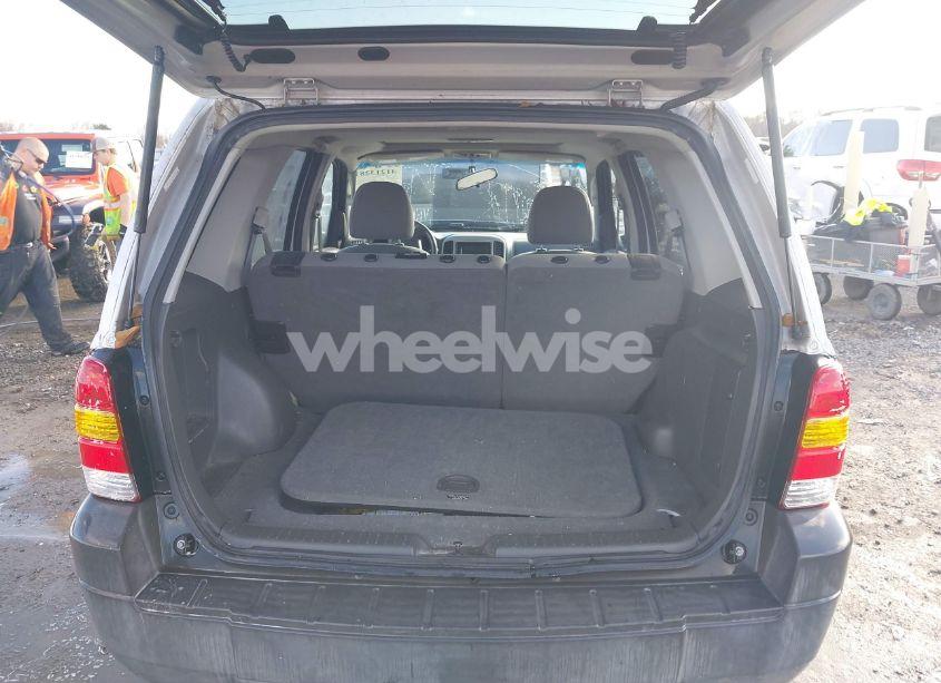 Photo 8 of 2007 Ford Escape XLT (VIN 1FMYU03Z37KA92572)