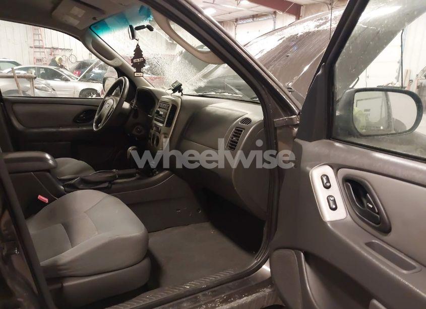 Photo 5 of 2006 Ford Escape XLT (VIN 1FMYU03Z46KD45641)