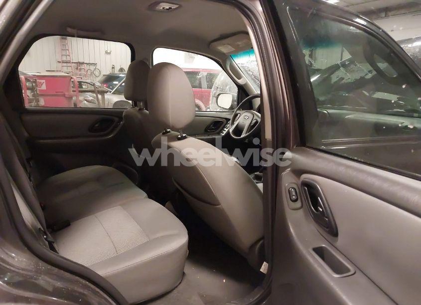 Photo 8 of 2006 Ford Escape XLT (VIN 1FMYU03Z46KD45641)