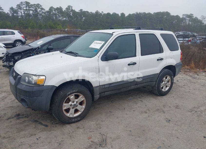 Photo 2 of 2005 Ford Escape XLT (VIN 1FMYU03Z55KE31989)
