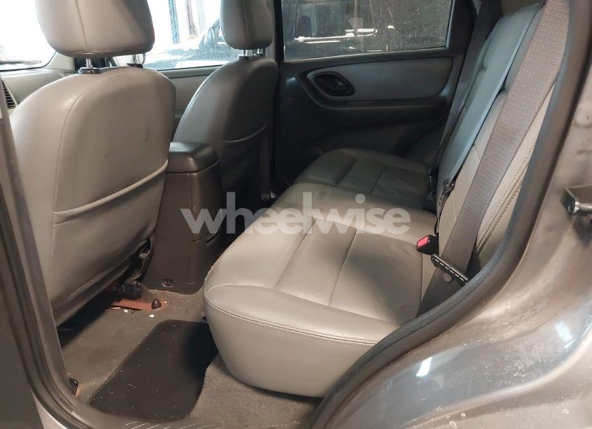 Photo 8 of 2007 Ford Escape XLT (VIN 1FMYU03Z67KA29904)