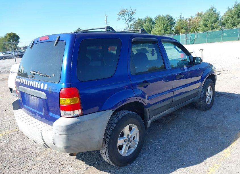 Photo 4 of 2005 Ford Escape XLT (VIN 1FMYU03Z75KB62569)