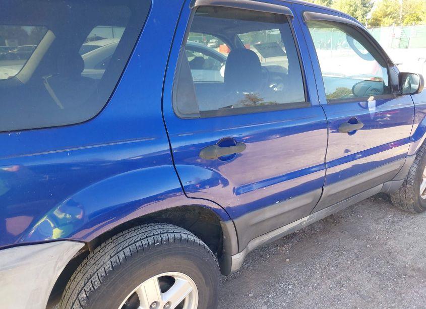 Photo 6 of 2005 Ford Escape XLT (VIN 1FMYU03Z75KB62569)