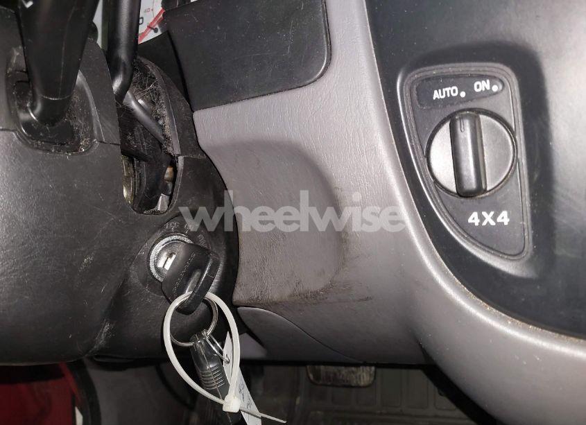 Photo 11 of 2002 Ford Escape XLT (VIN 1FMYU04112KA19170)