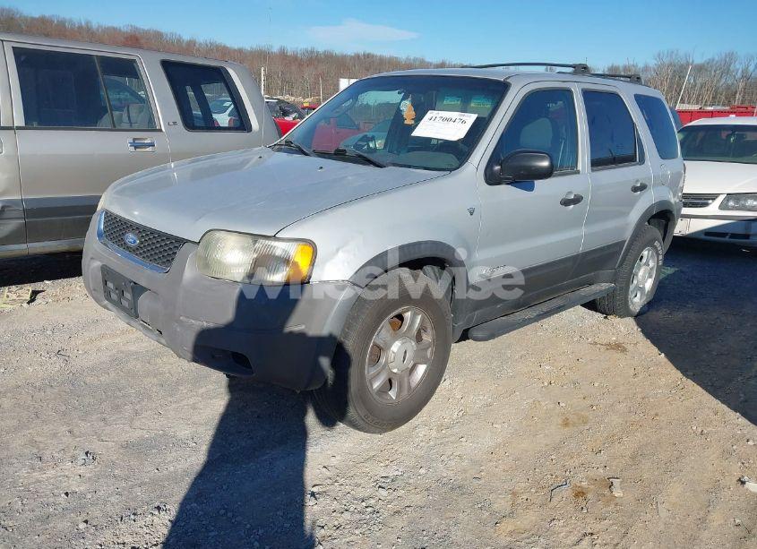 Photo 2 of 2002 Ford Escape XLT (VIN 1FMYU04112KB96320)