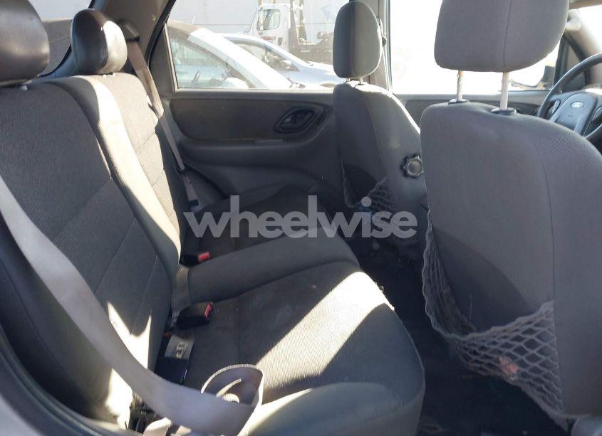 Photo 8 of 2002 Ford Escape XLT (VIN 1FMYU04112KB96320)