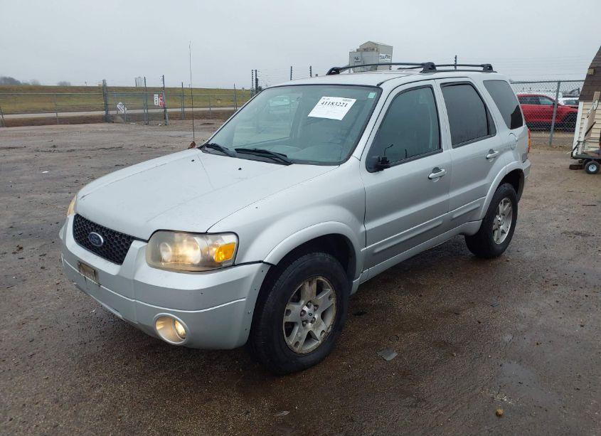 Photo 2 of 2005 Ford Escape LIMITED (VIN 1FMYU04115KD53431)