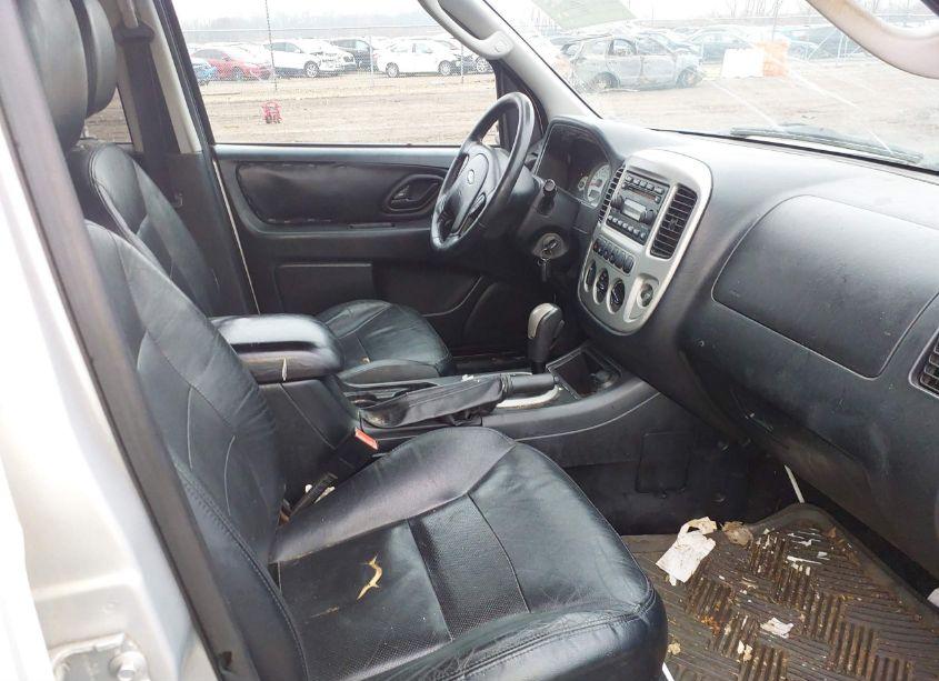 Photo 5 of 2005 Ford Escape LIMITED (VIN 1FMYU04115KD53431)