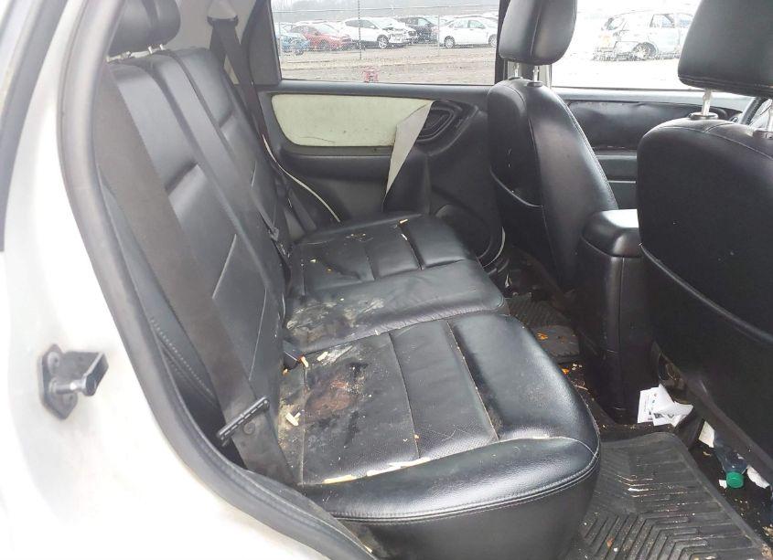 Photo 8 of 2005 Ford Escape LIMITED (VIN 1FMYU04115KD53431)