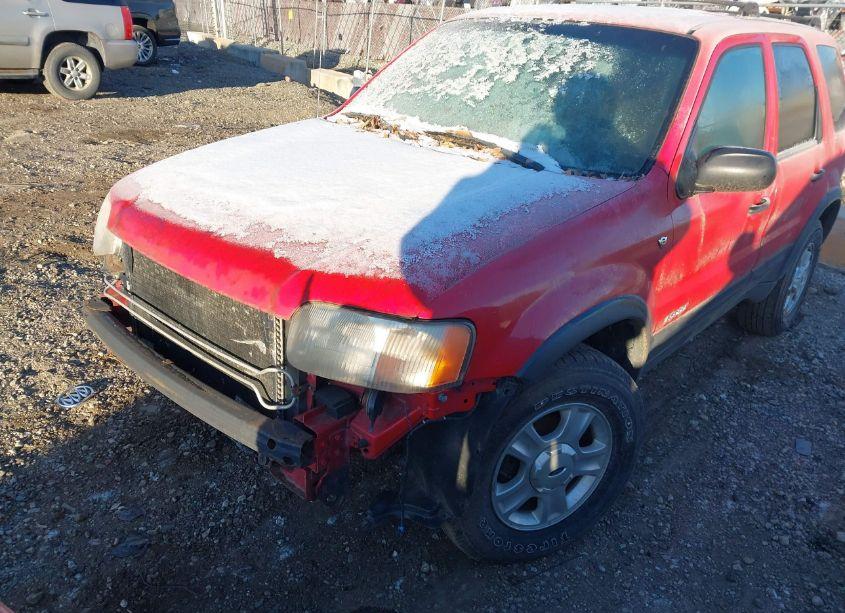 Photo 2 of 2001 Ford Escape XLT (VIN 1FMYU04121KB28672)