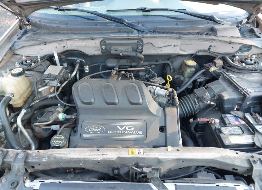 Photo 10 of 2001 Ford Escape XLT (VIN 1FMYU04121KB28817)