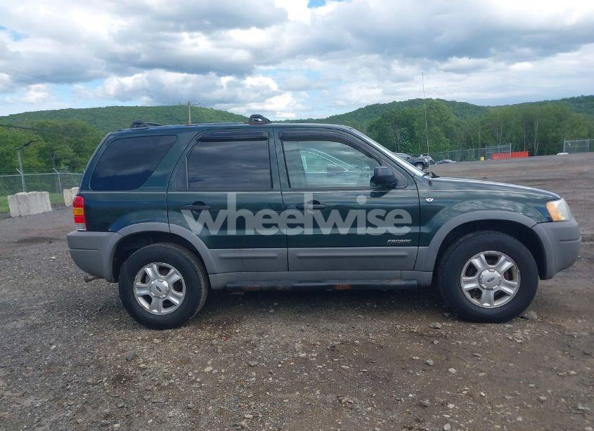 Photo 13 of 2002 Ford Escape XLT (VIN 1FMYU04122KA38486)