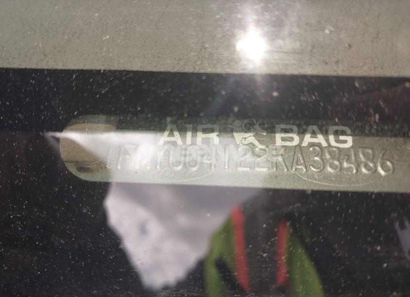 Photo 9 of 2002 Ford Escape XLT (VIN 1FMYU04122KA38486)