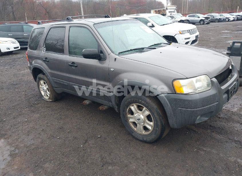 2002 Ford Escape XLT (VIN 1FMYU04122KC36937) main photo