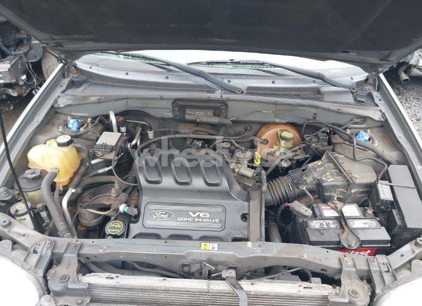 Photo 10 of 2002 Ford Escape XLT (VIN 1FMYU04122KC36937)