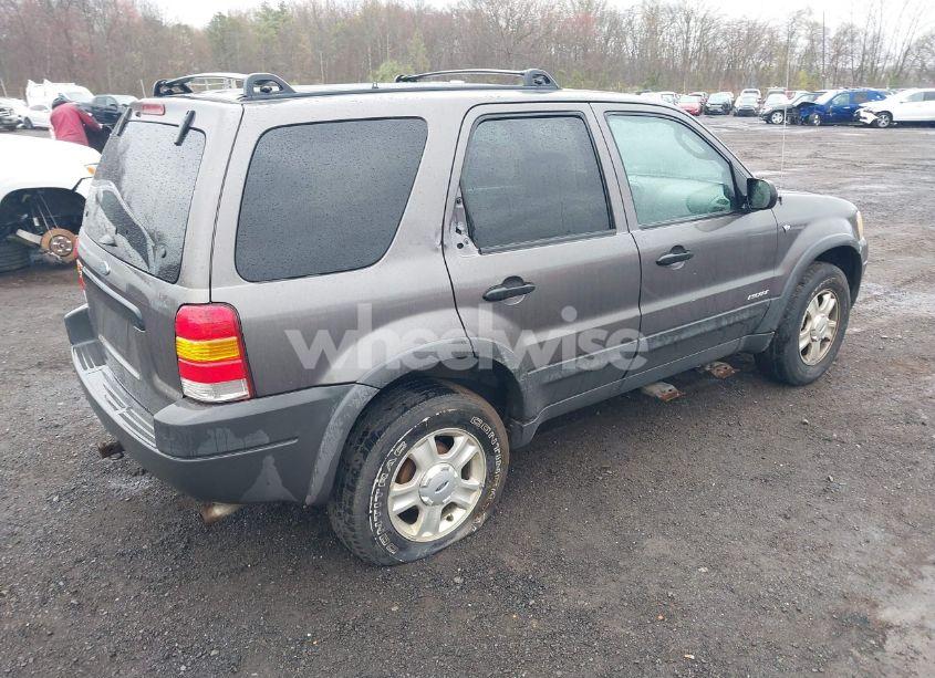 Photo 4 of 2002 Ford Escape XLT (VIN 1FMYU04122KC36937)