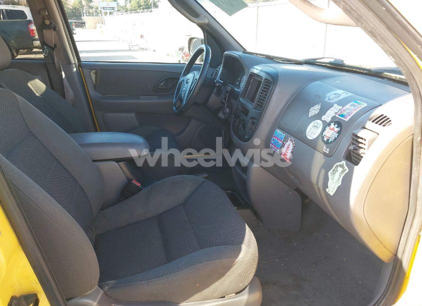 Photo 5 of 2002 Ford Escape XLT (VIN 1FMYU04132KA08090)
