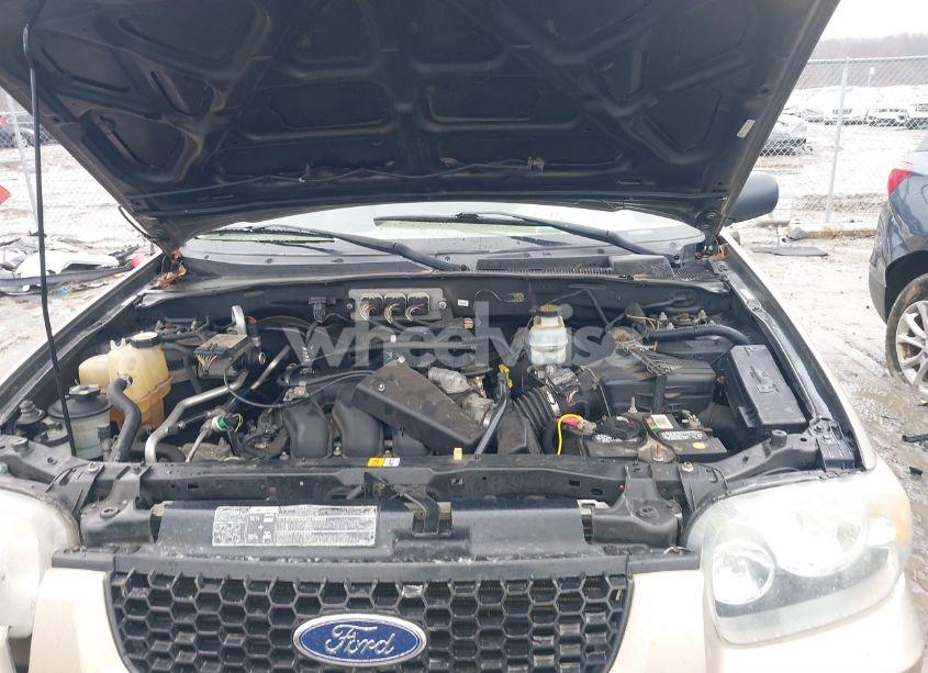 Photo 10 of 2007 Ford Escape LIMITED (VIN 1FMYU04137KA67003)