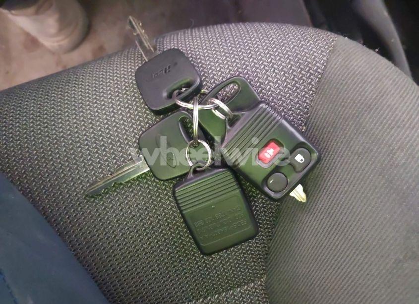 Photo 11 of 2002 Ford Escape XLT (VIN 1FMYU04142KB44597)