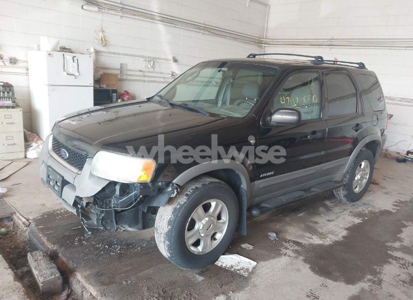 Photo 2 of 2002 Ford Escape XLT (VIN 1FMYU04142KB44597)