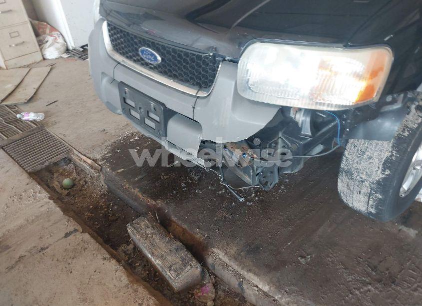 Photo 6 of 2002 Ford Escape XLT (VIN 1FMYU04142KB44597)