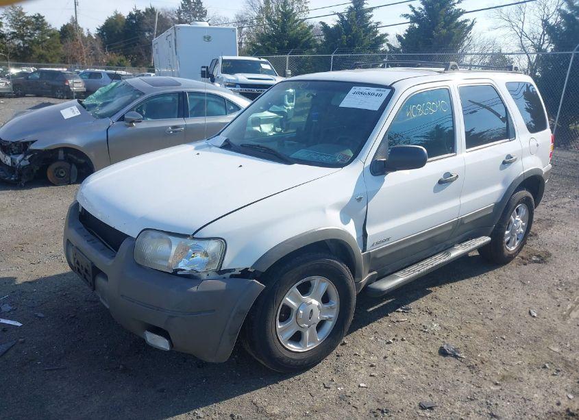 Photo 2 of 2002 Ford Escape XLT (VIN 1FMYU04142KC82723)