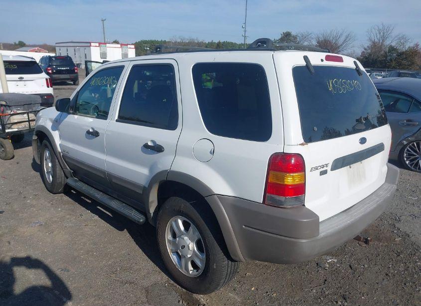 Photo 3 of 2002 Ford Escape XLT (VIN 1FMYU04142KC82723)