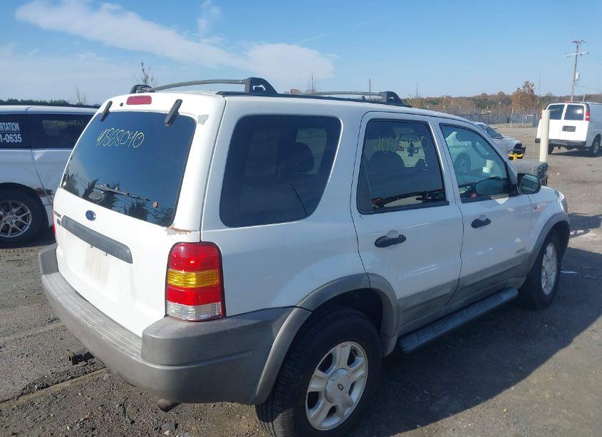 Photo 4 of 2002 Ford Escape XLT (VIN 1FMYU04142KC82723)