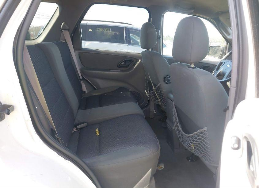 Photo 8 of 2002 Ford Escape XLT (VIN 1FMYU04142KC82723)