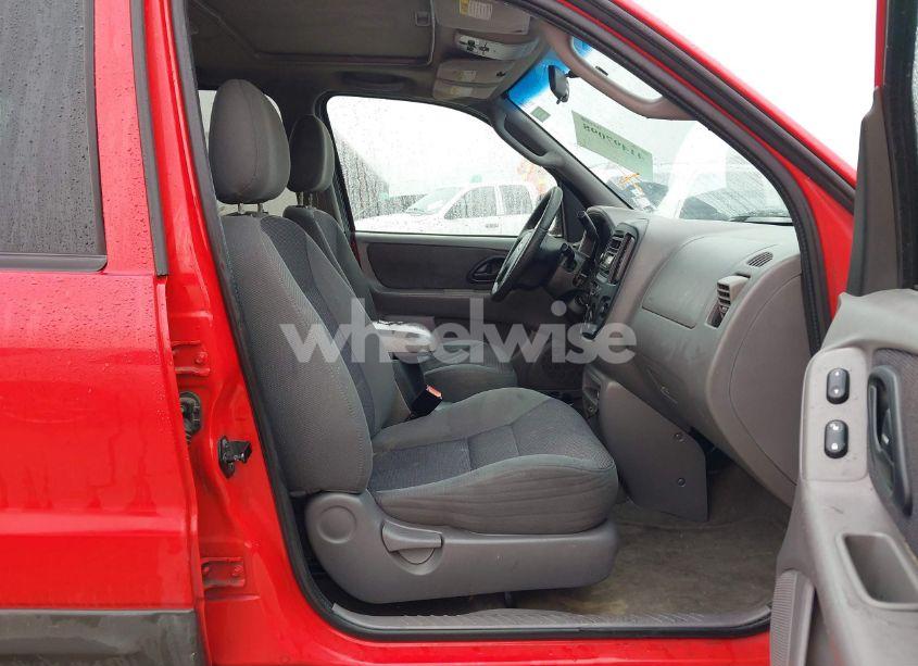 Photo 5 of 2002 Ford Escape XLT (VIN 1FMYU04152KC40559)