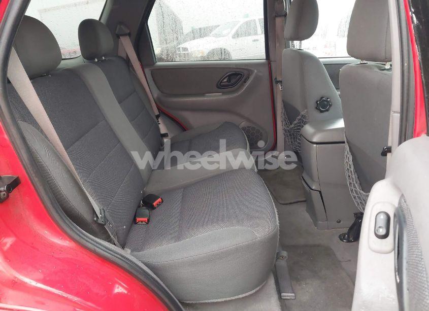 Photo 8 of 2002 Ford Escape XLT (VIN 1FMYU04152KC40559)