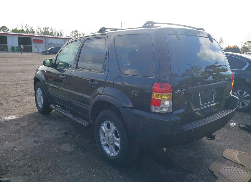 Photo 3 of 2002 Ford Escape XLT (VIN 1FMYU04152KC93763)